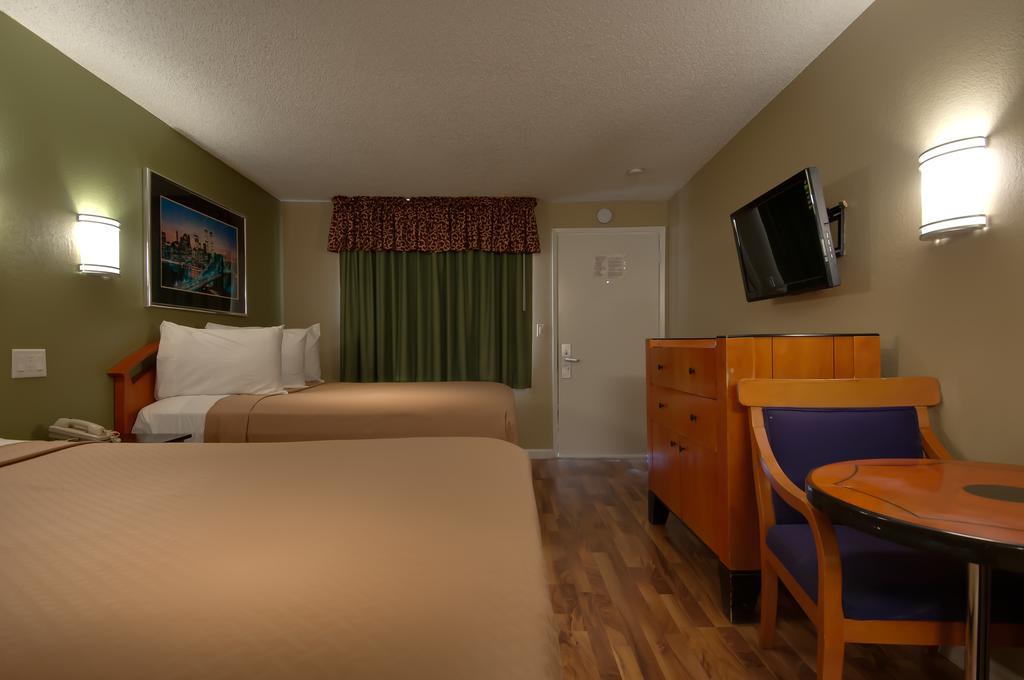 Vagabond Inn Bakersfield North Екстериор снимка